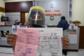 Wajib Face Shield di Layanan Kecamatan Tambaksari Surabaya