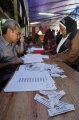 Warga Antre Pembagian Dana PSKS di Tangerang