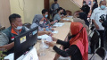 Warga Antri Mencairkan Dana BLT BBM dan BPNT