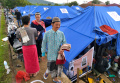 Warga Korban Gempa Cianjur Salat Jumat di Lapangan Terbuka