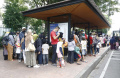 warga-mengantri-nikmati-bus-wisata-transjakarta-gratis_20230128_201146.jpg