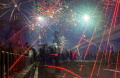 warga-palembang-rayakan-pergantian-tahun-di-jembatan-ampera_20240101_184346.jpg