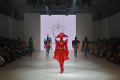 Warna-warni Uniknya Busana Rancangan Rinaldy Yunardi di JFW 2023