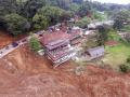 Warung Sate Shinta di Tepi Longsoran Bukit Palalangon