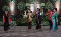 Yuni Shara Meriahkan Silaturahmi Hari Batik Nasional