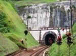 Parahyangan_Terowongan_Sasaksaat_WARTAKOTA_C_Trias.jpgPARAHYANGAN_Cikarutug.jpgPARAHYANGAN_jembatan_2.jpgPARAHYANGAN_jembatan_DWI.jpg