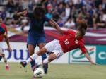Homare_Sawa_of_Japan1.jpgEugenie_Le_Sommer2.jpgSweden_forward_Lotta_Schelin_(L)1.jpgCanadas_Christine_Sinclair_(kanan)1.jpg