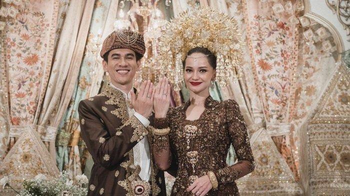 Pernikahan Enzy Storia dan Molen Kasetra.