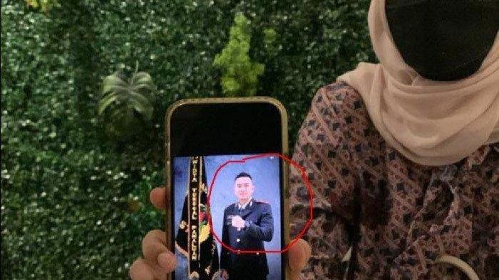 Tampang oknum polisi Iptu MIP diduga selingkuh miliki 12 video bugil dengan wanita selingkuhannya