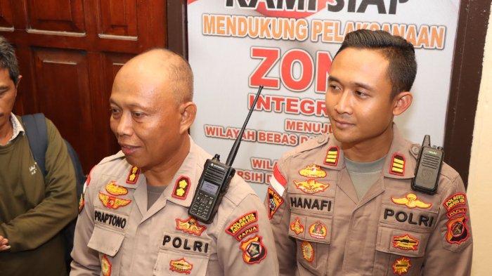 AKBP. Supraptono (tengah)