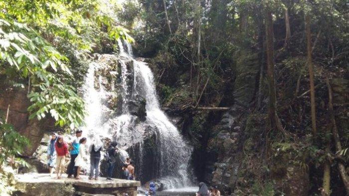 Air Terjun Guruh Gemurai, Riau.