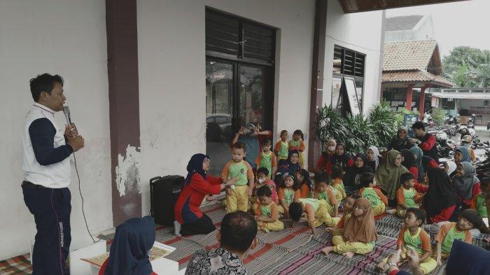 Anak – Anak di Kampung Safety Riding