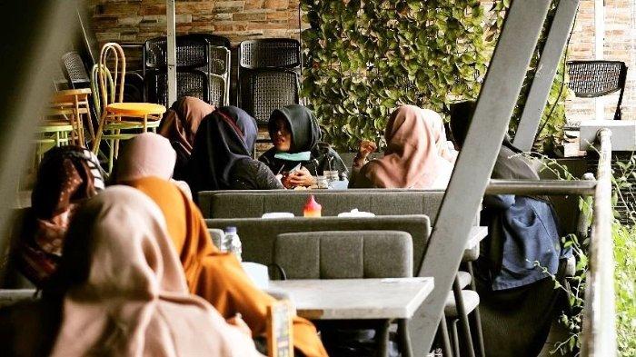 Arje's Kitchen di Jalan Antariksa No.2, Kentingan, Jebres, Surakarta.