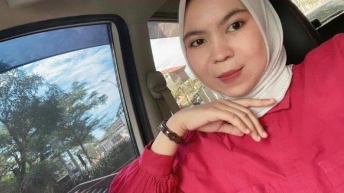 Ayu Wulandari wanita asal Makassar yang viral ditinggal menikah.