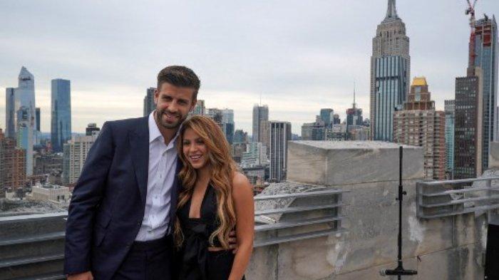 Musisi Kolombia Shakira dan mitra Pendiri dan Presiden Kosmoa, pemain sepak bola Spanyol Gerard Pique menghadiri Presentasi Piala Davis pada 5 September 2019 di New York.