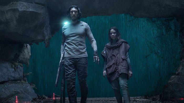 Cuplikan adegan dalam film 65.