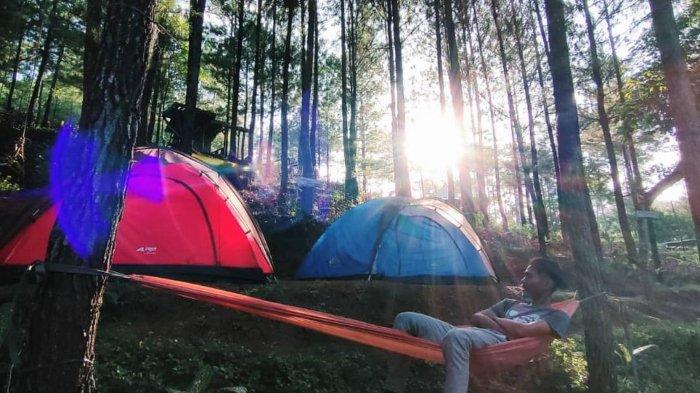 Bumi perkemahan di Curug Cipendok, Banyumas, Jawa Tengah.