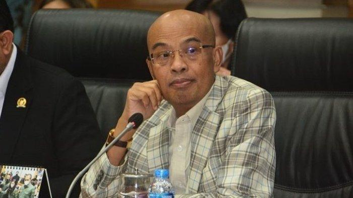 Desmond Junaidi Mahesa