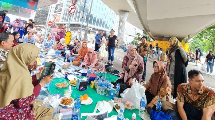 Dosen UMS beri Edukasi Jaminan Sosial Kesehatan bagi Pekerja Migran Indonesia di Hongkong Sabtu-Minggu (26-27/8/2023) di Masjid Tsim Tsa Tsui dan Under Bridge Victoria Park, Hong Kong.