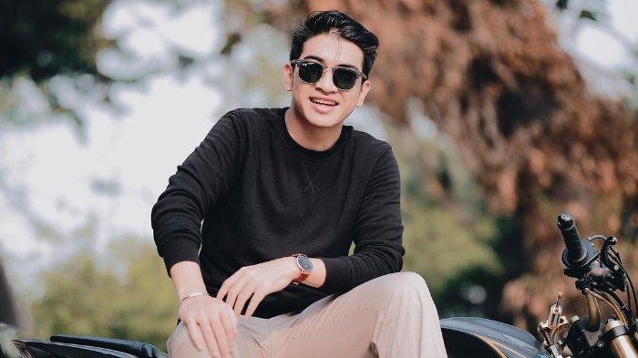 Rus porno onlayn tomosha qiling.