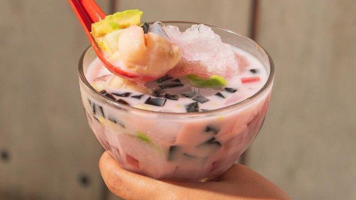 Menu minuman di Festival Dermaga Kuliner, Malang, Jawa Timur.