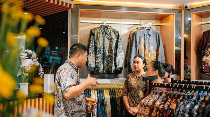 Hadinata Batik membuka store kelimanya di Tunjungan Plaza 3, Surabaya