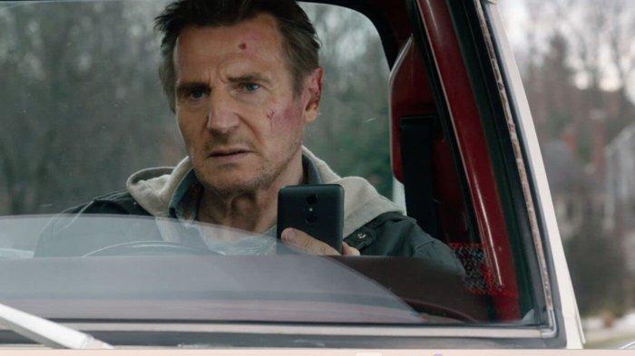 Cuplikan adegan dalam film Honest Thief.