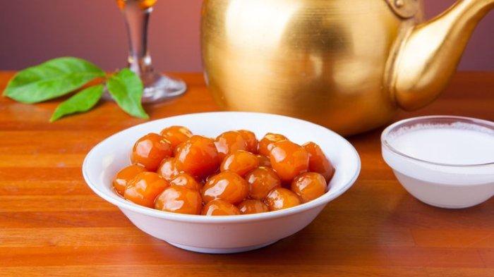 Ilustrasi biji salak, hidangan takjil khas Ramadhan di Indonesia.