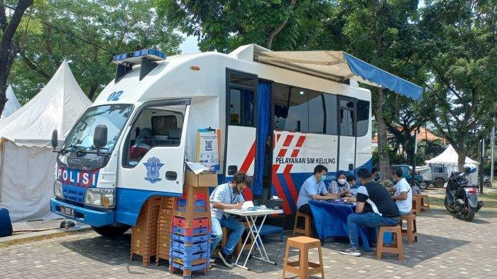 Ilustrasi layanan SIM keliling