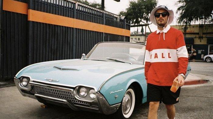 Lirik lagu Hundred Miles Yall feat. Gabriela Richardson