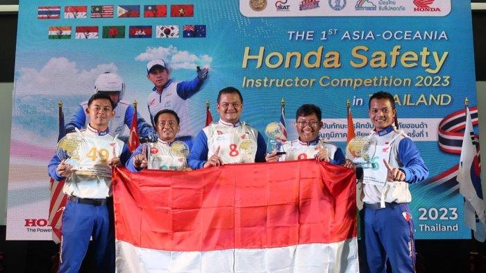 Instruktur Safety Riding PT Astra Honda Motor (AHM) 2