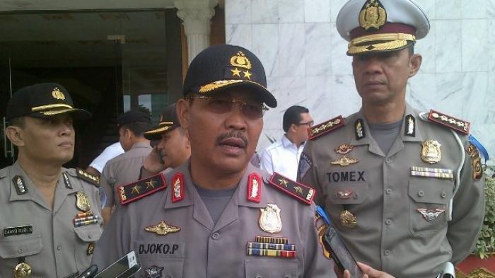 Irjen Pol Djoko Prastowo didampingi Kombes Pol Tomex Korniawan