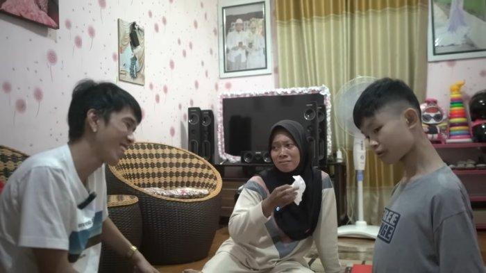 Sha Wang anak disabilitas asal Taiwan yang dibawa oleh TKW Indonesia dibawa pulang untuk dirawatnya karena keluarga anak tersebut terlihat cuek untuk mengurusnya