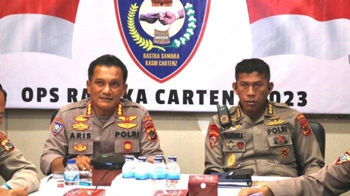 Ka Ops Rasaka Cartenz 2023 Kombes Pol Gatot Aris Purbaya didampingi Karendal Ops Kombes Pol I Ketut Gede Wijatmika beserta para Kasatgas dan Pejabat Satgas Ops Rasaka Cartenz 2023 yang diikuti Da Ops melalui zoom resmi melaunching Website Rastra Samara Kasih Cartenz Polda Papua, Rabu (3/5/2023).