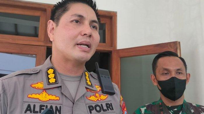 Kombes. Pol. Alfian Nurrizal kala menjadi Pelaksana Tugas (Plt) Kepala Kepolisian Resor Kota (Kapolresta) Solo (kiri) dan Komandan Kodim 0735/Surakarta Letkol Inf Devy Kristiono di DPRD Solo, Kamis (8/9/2022).
