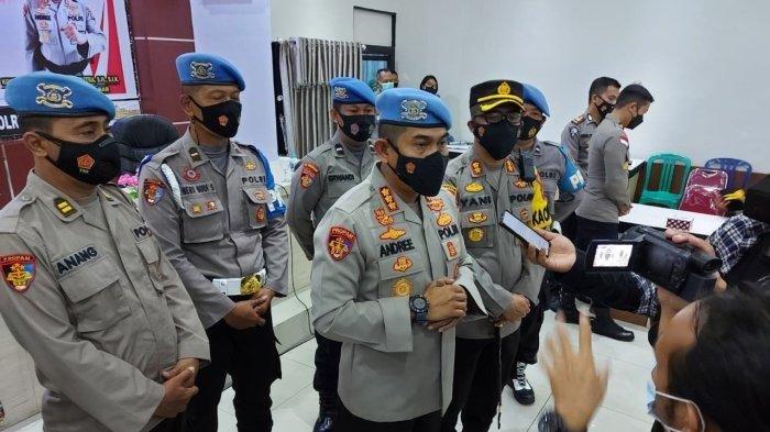 Kepala Bidang Profesi dan Pengamanan Polda Kalbar Kombes Pol Andree Ghama Putra melakukan kunjungan kerja ke Polres Ketapang, Kamis 10 Februari 2022.