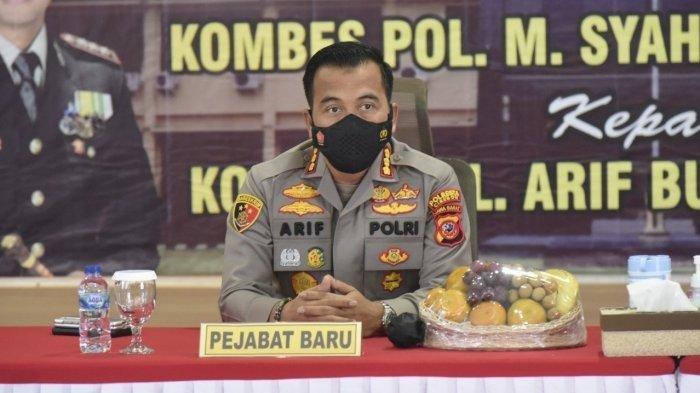 Kombes Pol Arif Budiman saat Laporan Kesatuan dalam rangka sertijab Kapolresta Cirebon di Mapolresta Cirebon, Jalan R Dewi Sartika, Kecamatan Sumber, Kabupaten Cirebon, Rabu (16/6/2021).