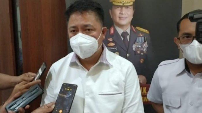 Direktur Ditreskrimsus Polda Jatim Kombes Pol Farman saat ditemui awak media di Mapolda Jatim.