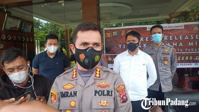 Kombes. Pol. Imran Amir (tengah).