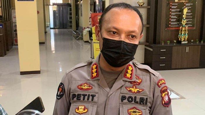 Kabid Humas Polda Kalbar Kombespol Raden Petit Wijaya