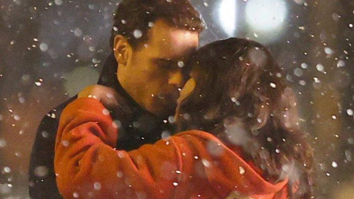 Film Love Again (2023)