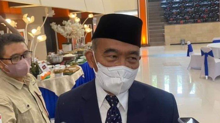 Menko PMK, Muhadjir Effendy saat diwawancarai pada Senin (27/6/2022) di Universitas Brawijaya.