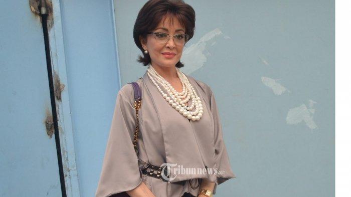 Mintai Atmanegara, pada acara program Rumpi No Secret di Studio 10 Trans Tv, Jakarta Selatan, Senin (19/10).