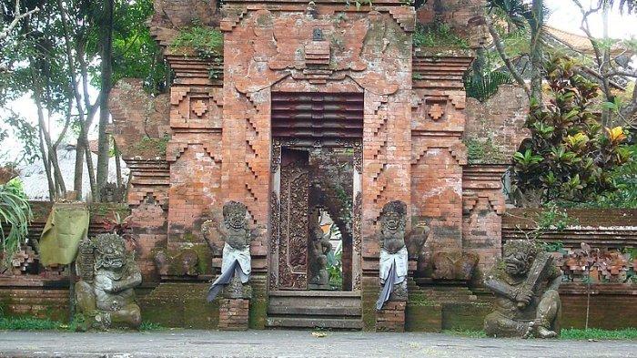 Museum Seni Agung Rai tampak dari depan.