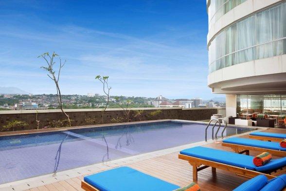 Paket menginap yang diberi tajuk School Off!