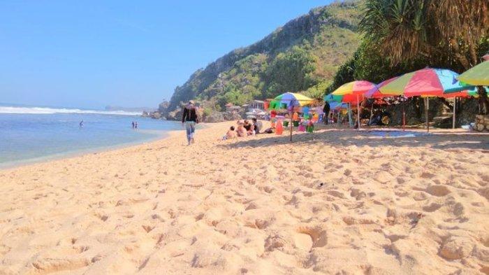 Pantai Pok Tunggal Kabupaten Gunungkidul, yang Sebelumnya Sebagian Pasir hilang Kini Kembali Penuh (Dokumentasi SAR Satlinmas Wilayah II)
