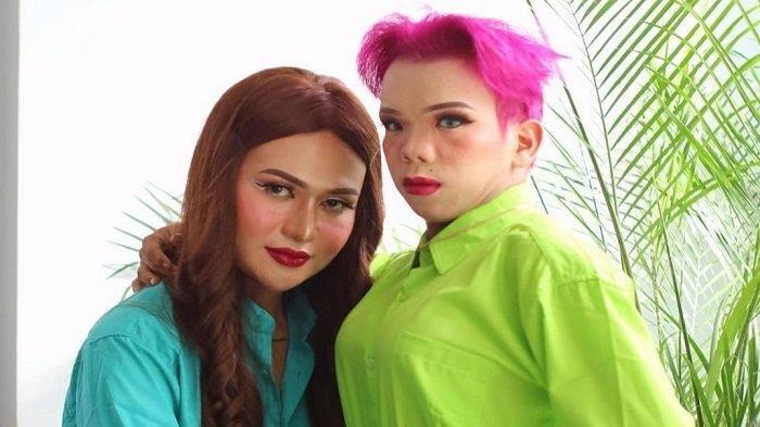 Popo Barbie (kiri) dan Rozi (kanan)