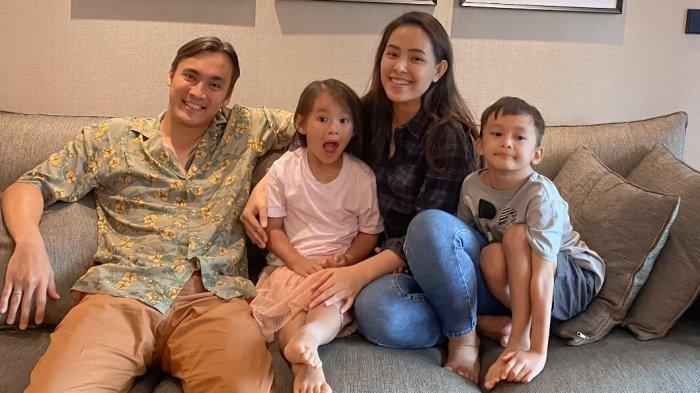 Potret foto keluarga kecil Rendy Kjaernett dan Lady Yanoan