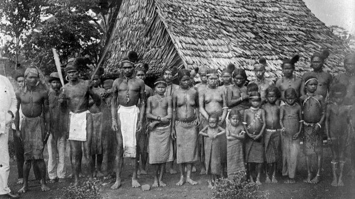 Orang-orang Alifuru dari daerah pegunungan Pulau Seram.