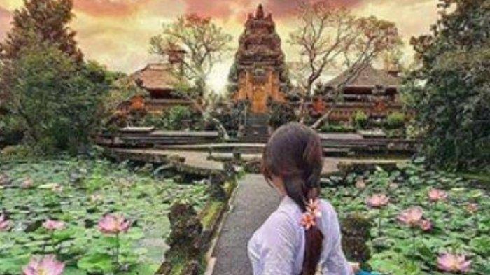 Pura Taman Saraswati, Gianyar, Bali.